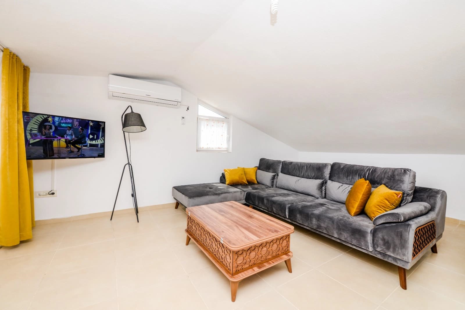 Suit White Roof Kalkan 25