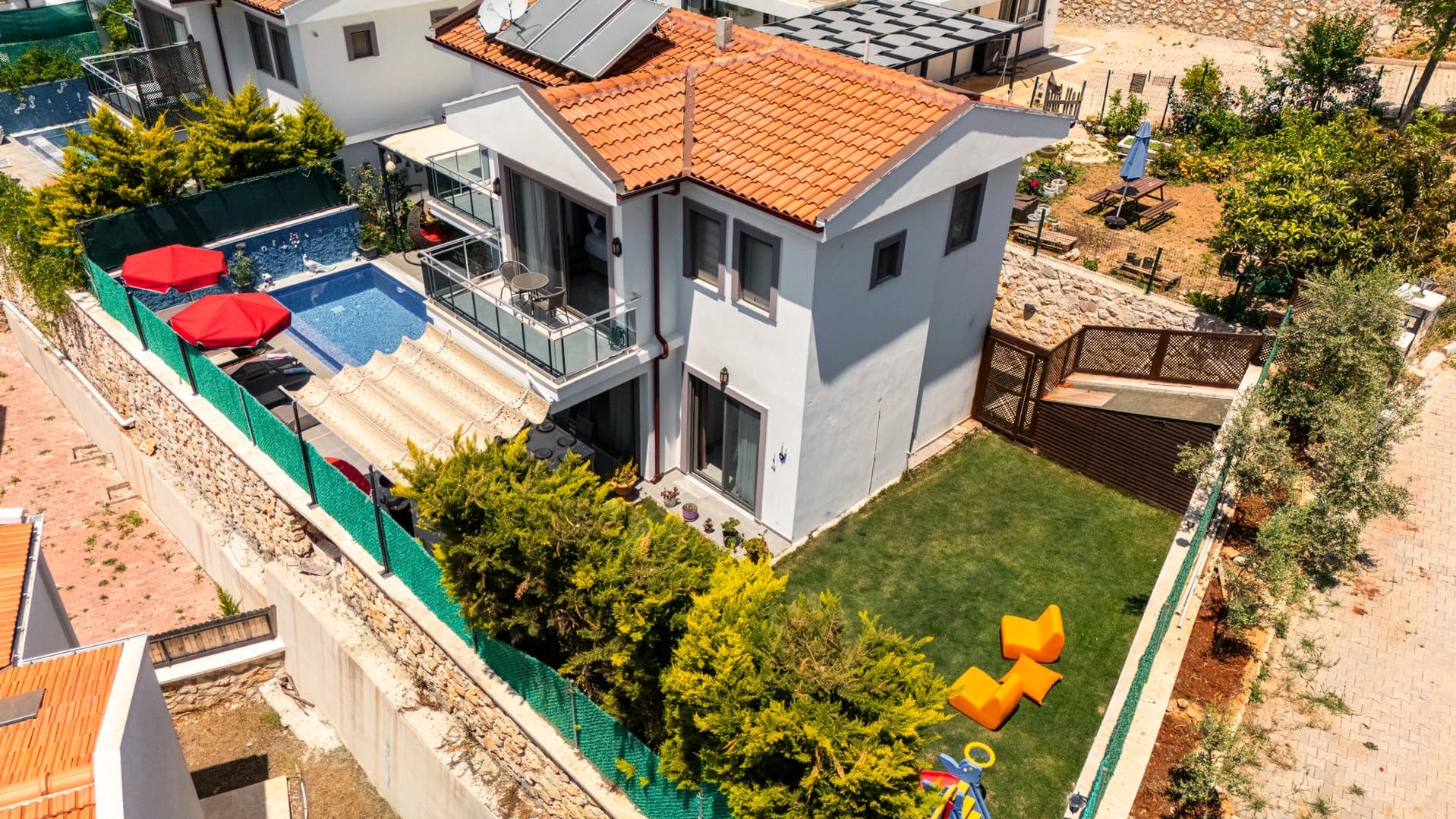 Villa Altuğ Korunaklı Havuz 98