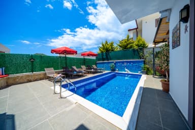 Villa Altuğ Korunaklı Havuz 36