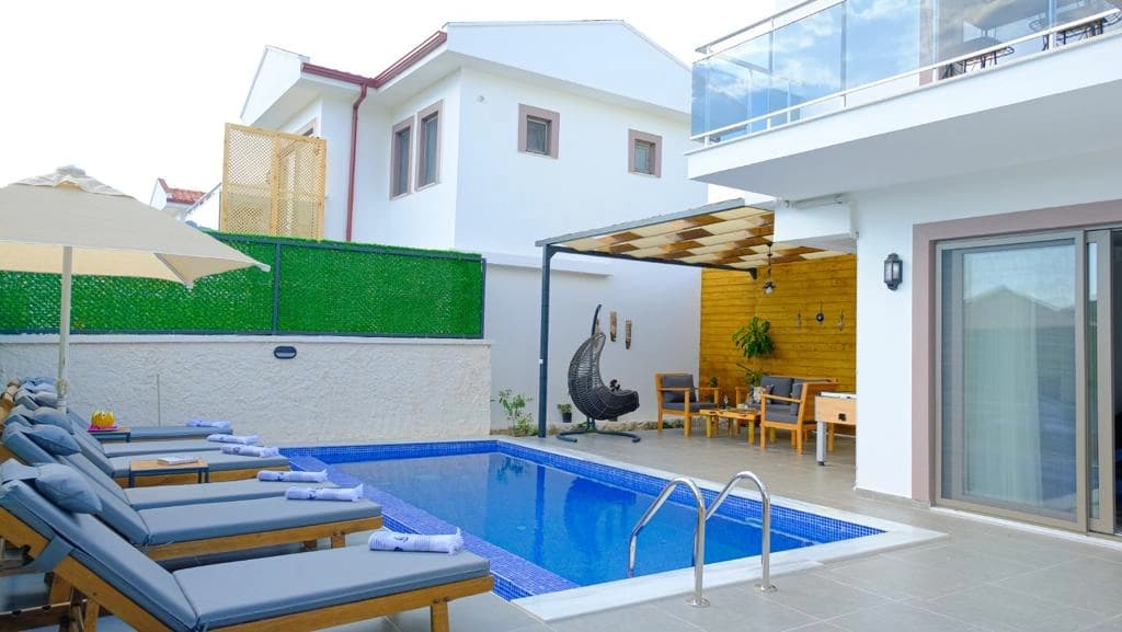 Villa Altuğ Korunaklı Havuz 42