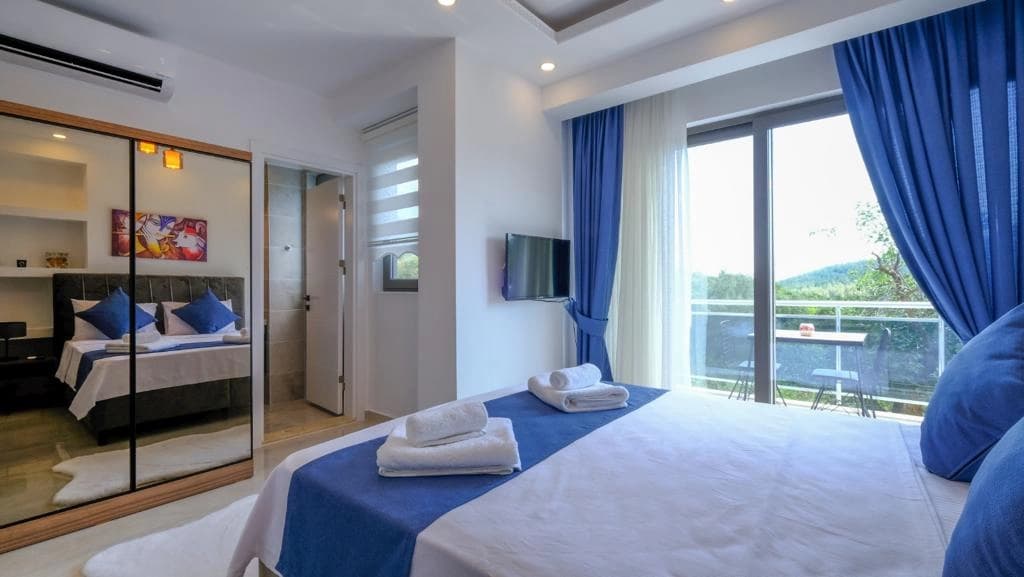 Villa Altuğ Korunaklı Havuz 50