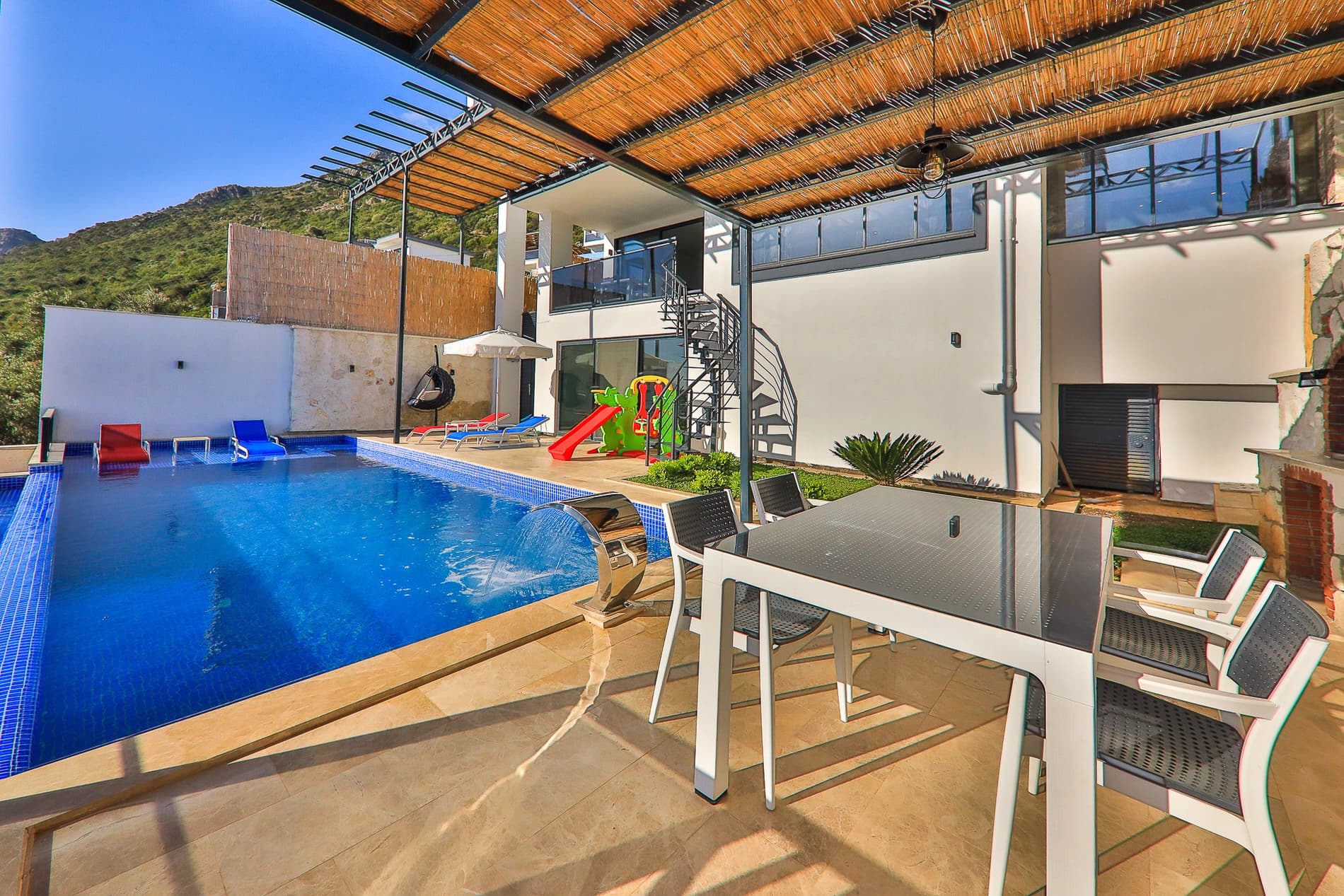 Villa Dünya Korunaklı Havuz 42