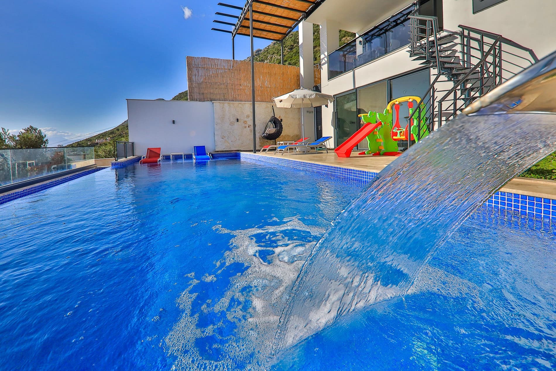 Villa Dünya Korunaklı Havuz 28