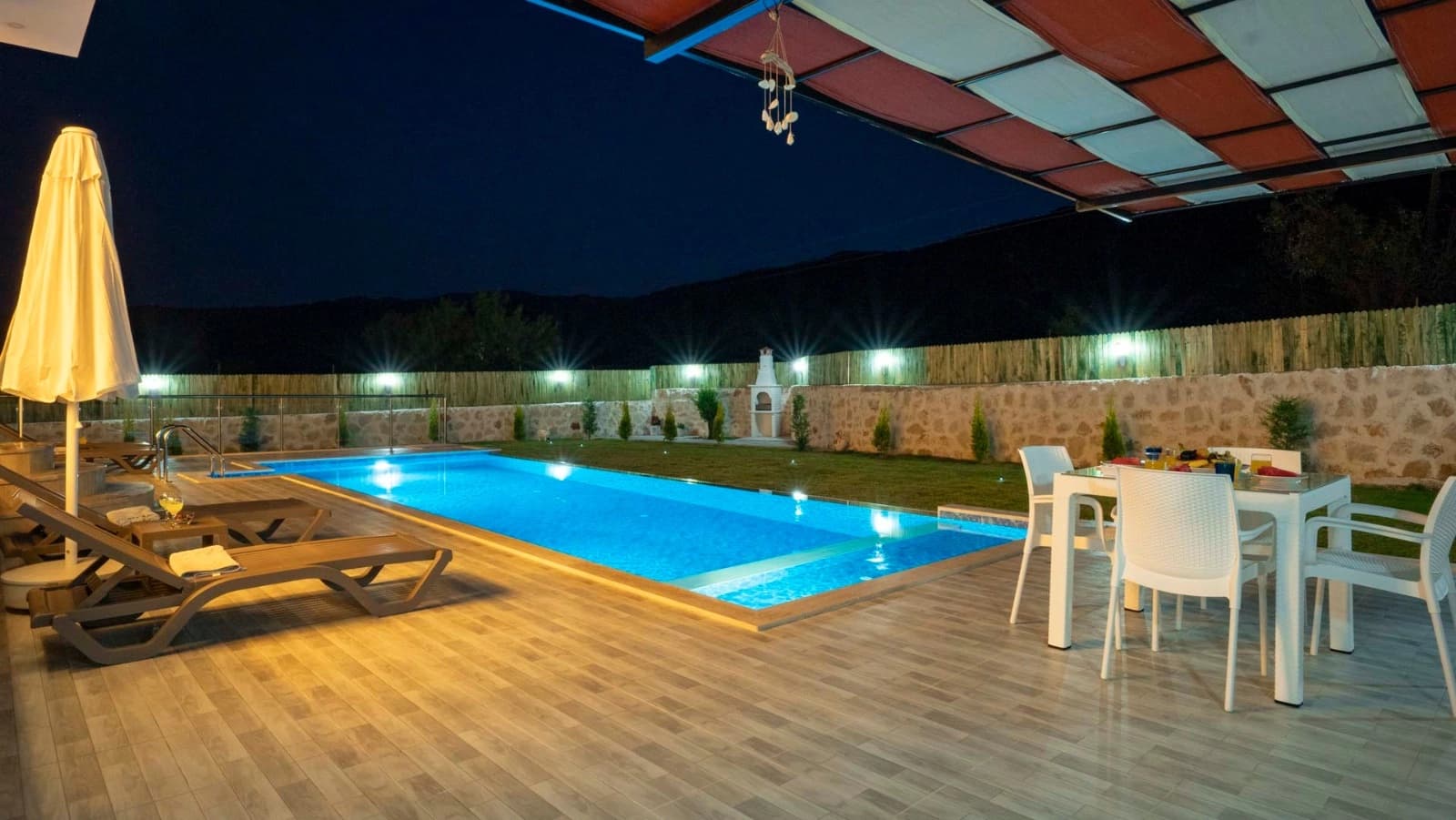 Villa Ernez Korunaklı Havuz 56