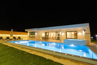 Villa Edda Korunaklı Havuz 97