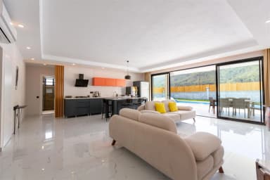 Villa Edda Korunaklı Havuz 77