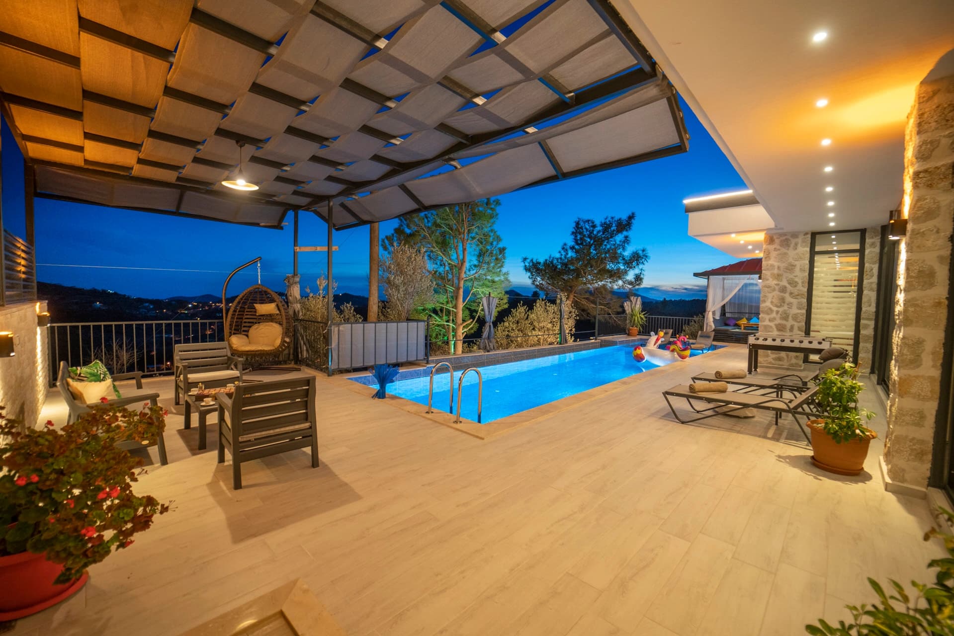 Villa Oliva Korunaklı Havuz 84