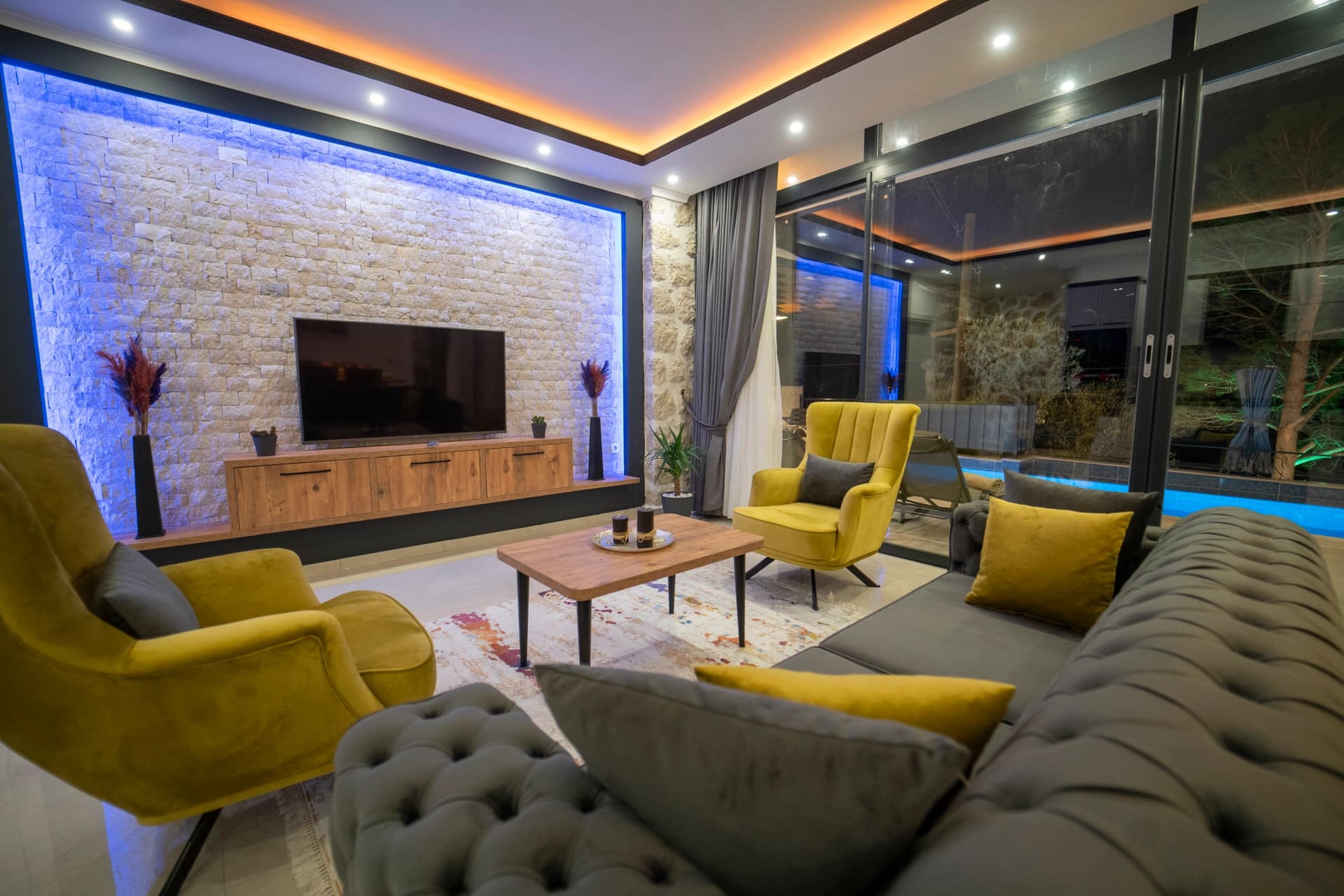 Villa Oliva Korunaklı Havuz 44