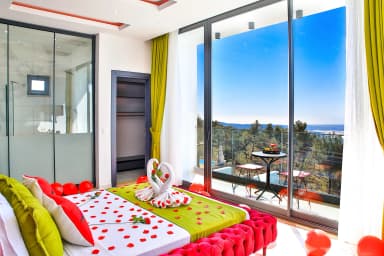 Villa Alyans Korunaklı Havuz 17