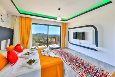 Villa Morens Korunaklı Havuz 73