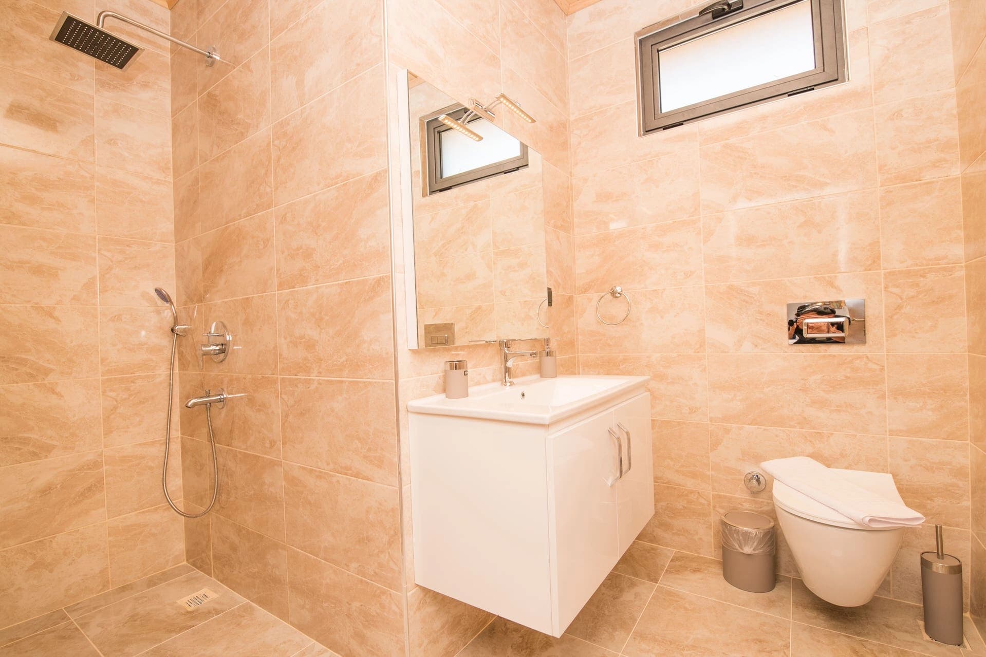 Villa Karadağ Korunaklı Havuz 74