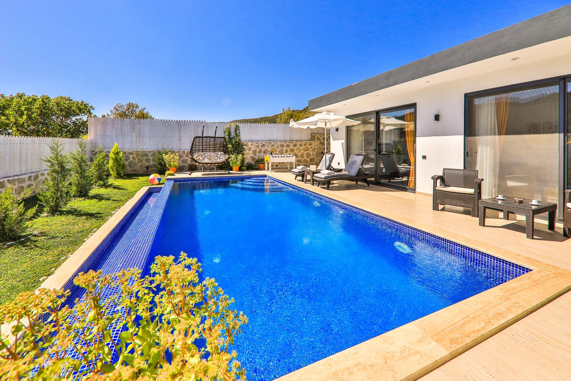 Villa Therapy Korunaklı Havuz 30