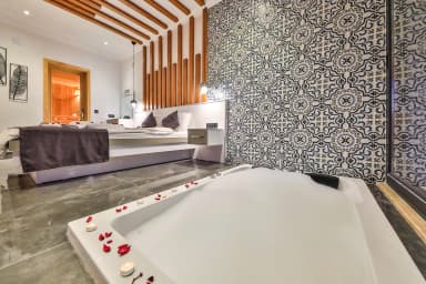 Villa Therapy Korunaklı Havuz 40