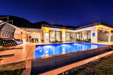 Villa Therapy Korunaklı Havuz 66