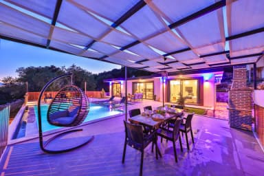 Villa Asar Korunaklı Havuz 49