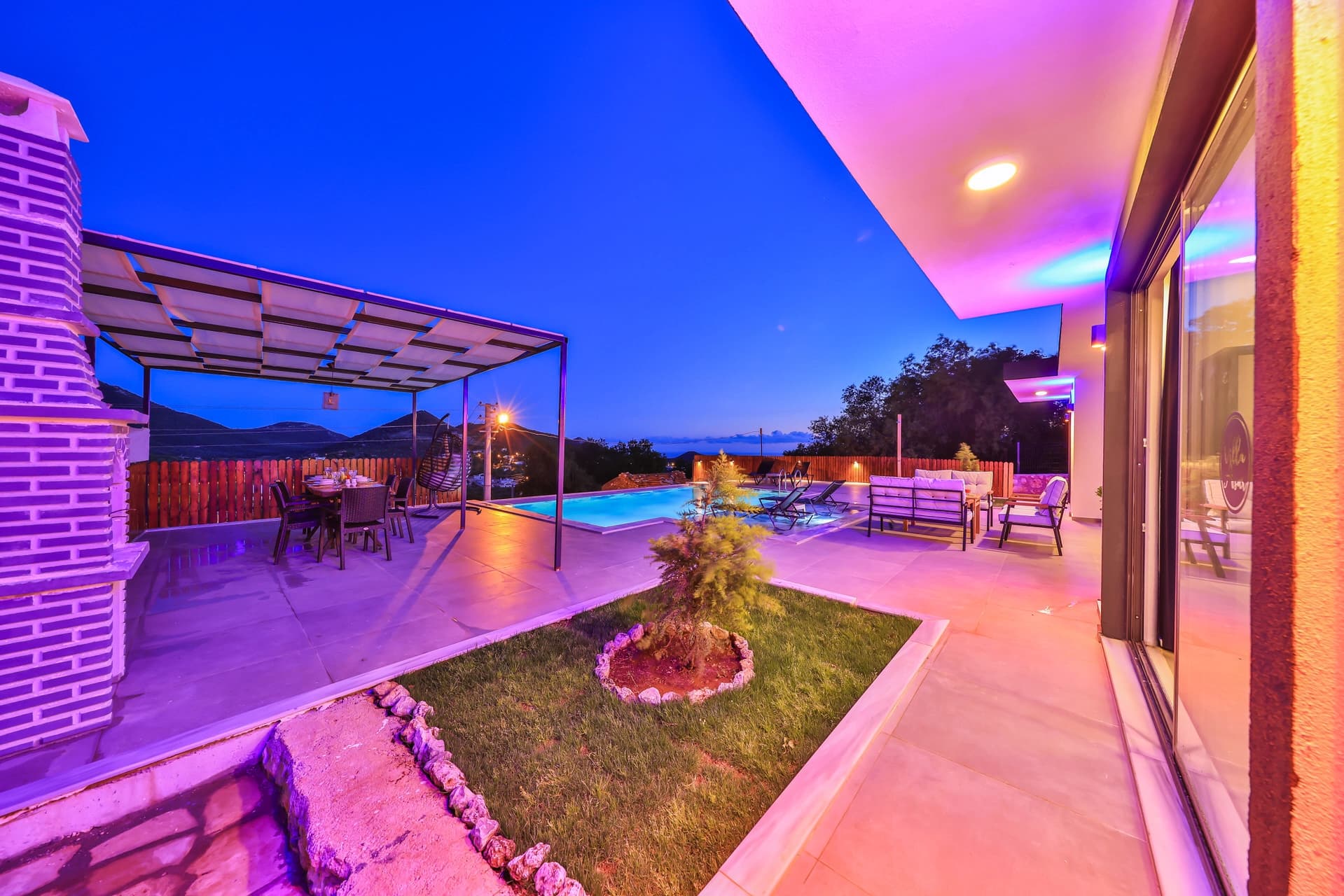 Villa Asar Korunaklı Havuz 63