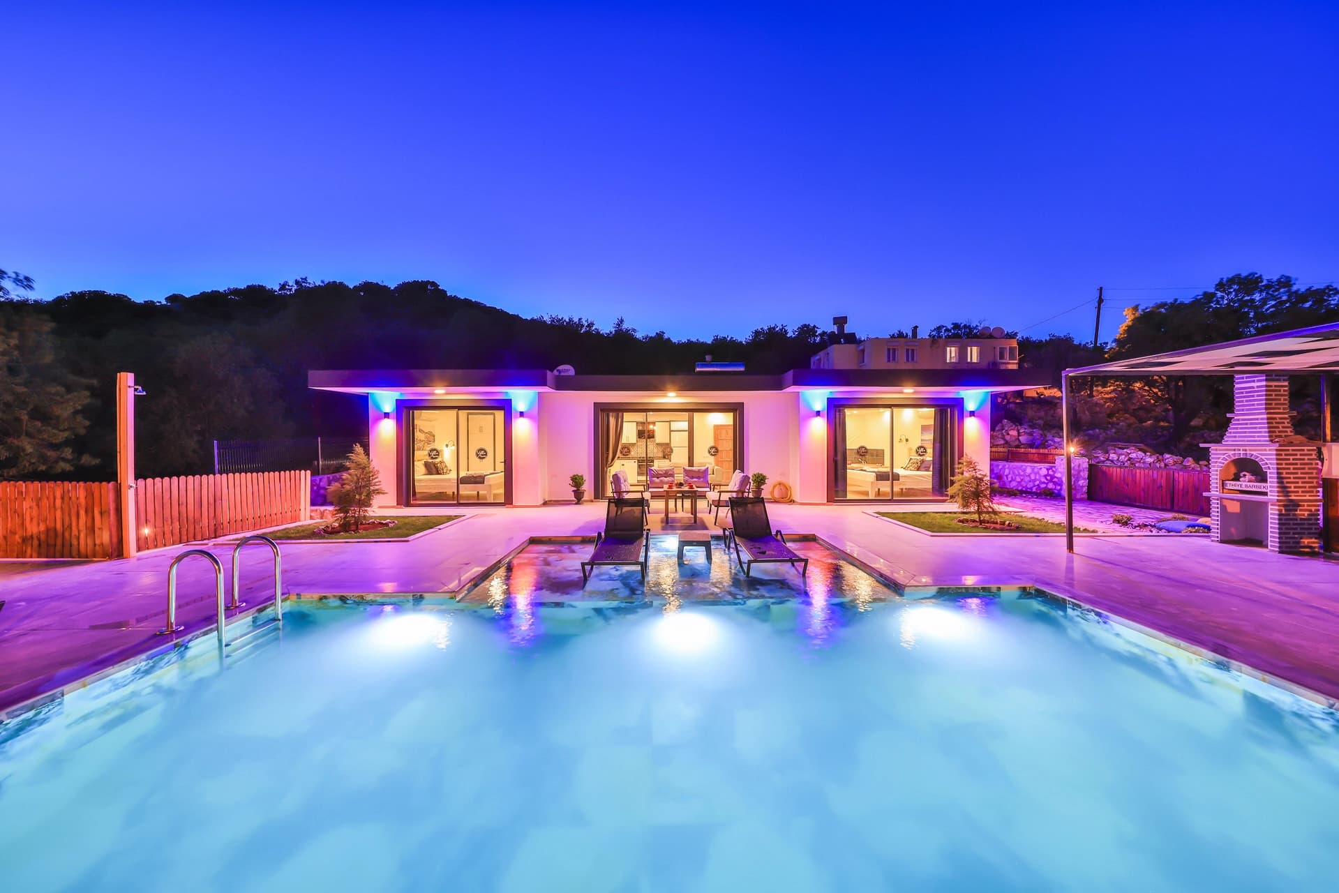 Villa Asar Korunaklı Havuz 15