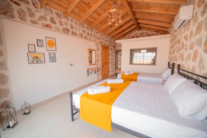 Villa Stone House Korunaklı Havuz 36