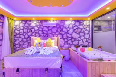 Villa Gün Batımı Aklar Korunaklı Havuz 13