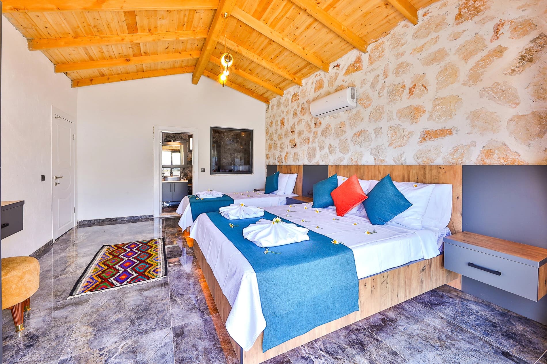 Villa Egemen Korunaklı Havuz 59