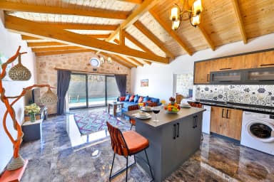 Villa Egemen Korunaklı Havuz 65