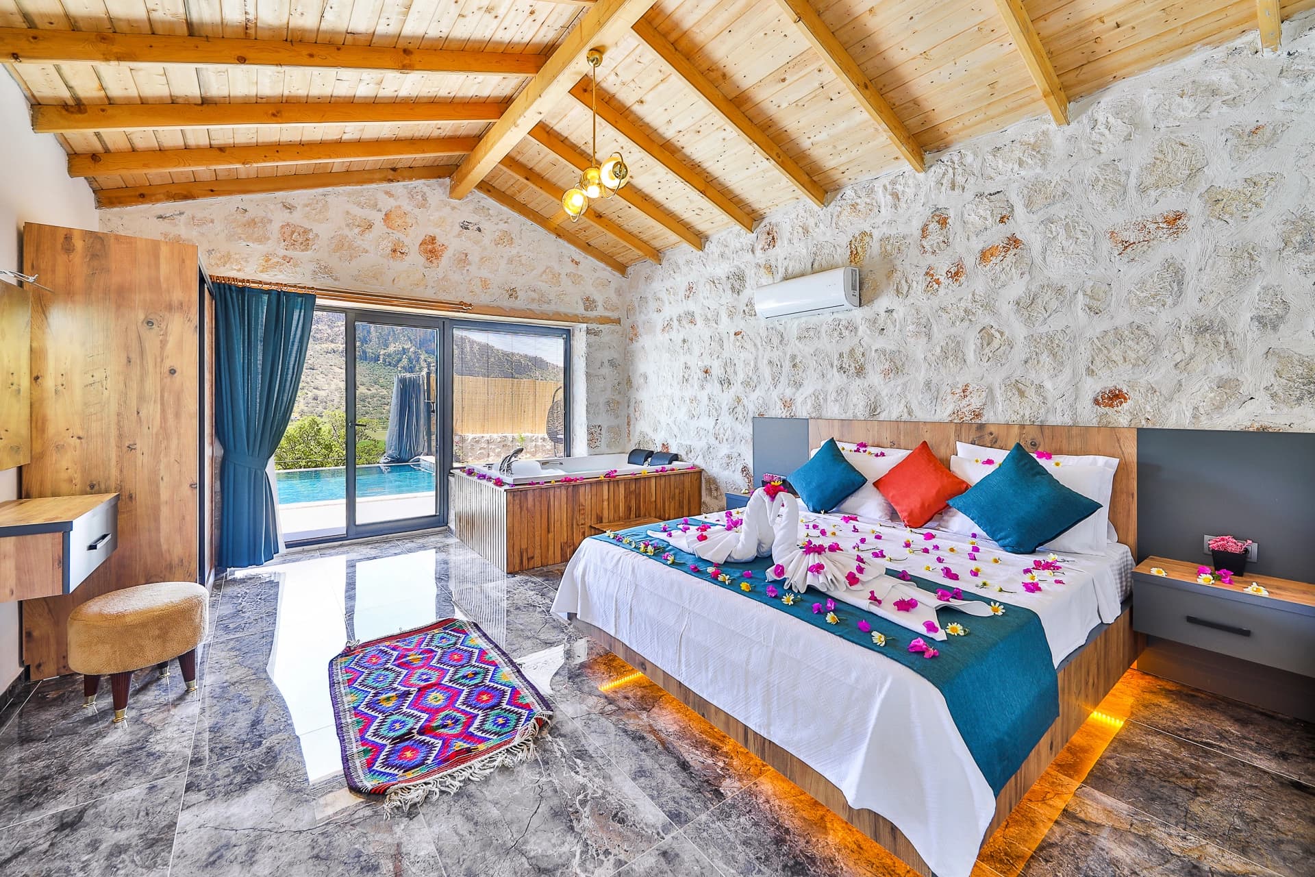 Villa Egemen Korunaklı Havuz 45