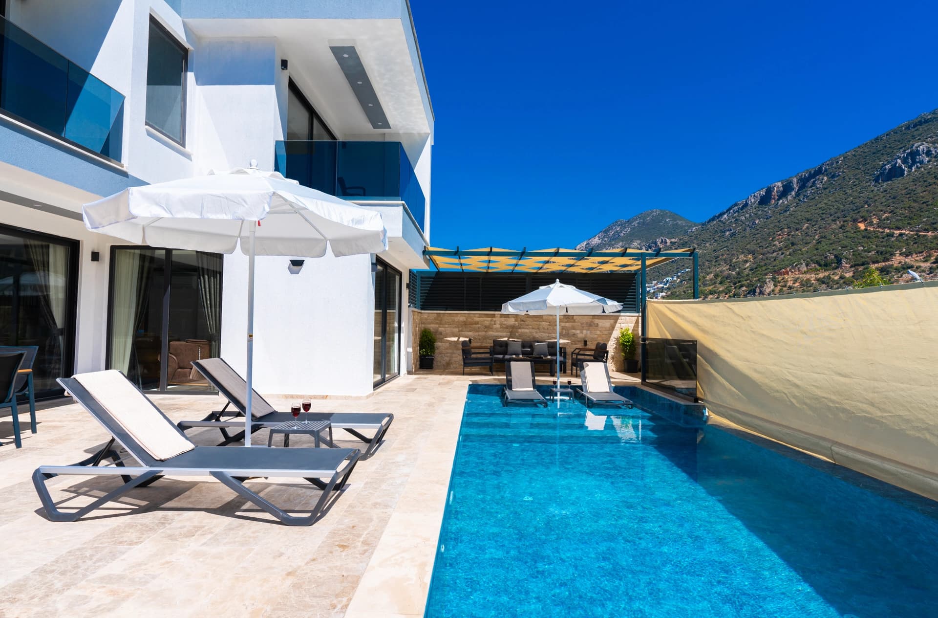 Villa Savoye Korunaklı Havuz 29