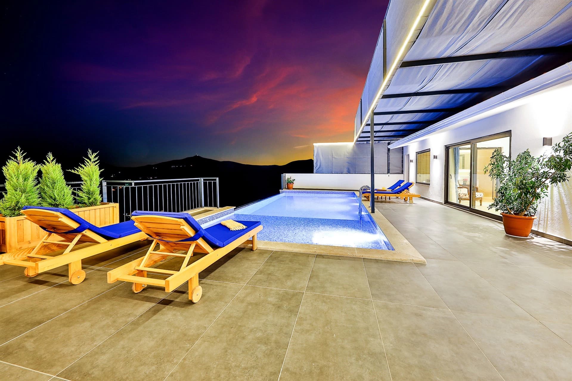 Villa Summery Korunaklı Havuz 10