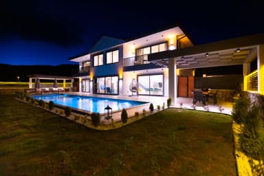 Villa White House Korunaklı Havuz 22