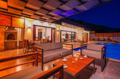 Villa Liya Korunaklı Havuz 35