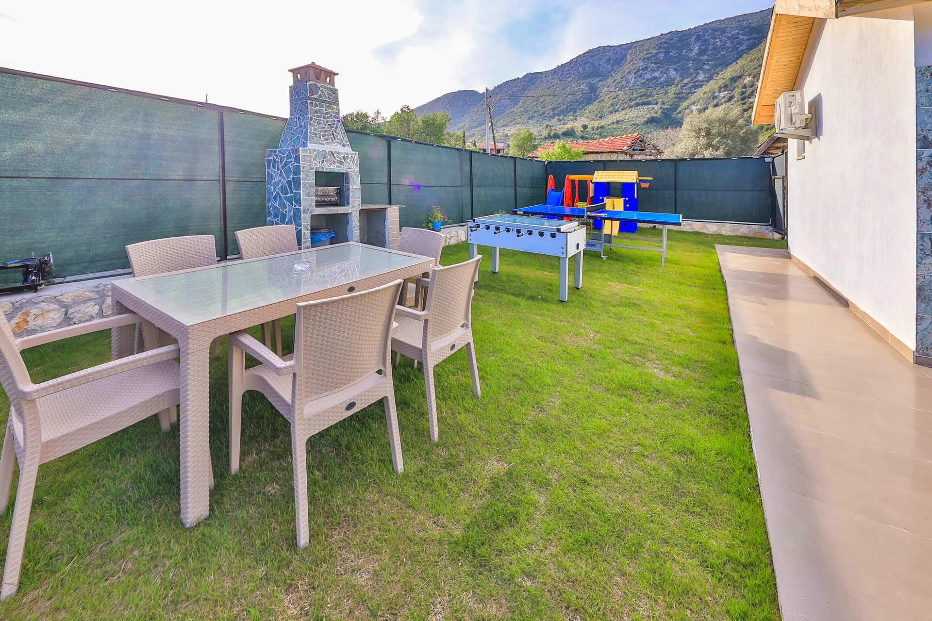 Villa Tawny Korunaklı Havuz 56