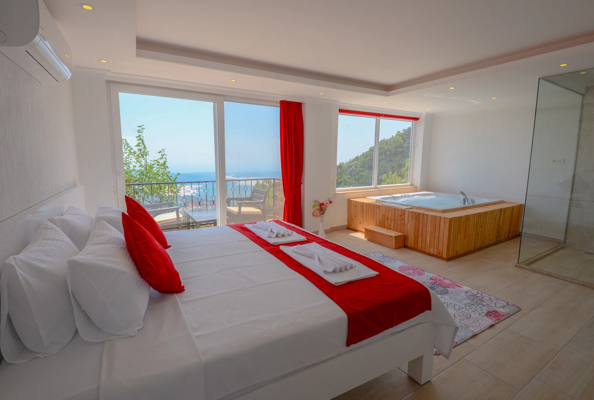 Villa Saten Korunaklı Havuz 44