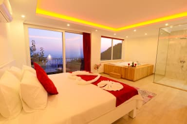 Villa Saten Korunaklı Havuz 86