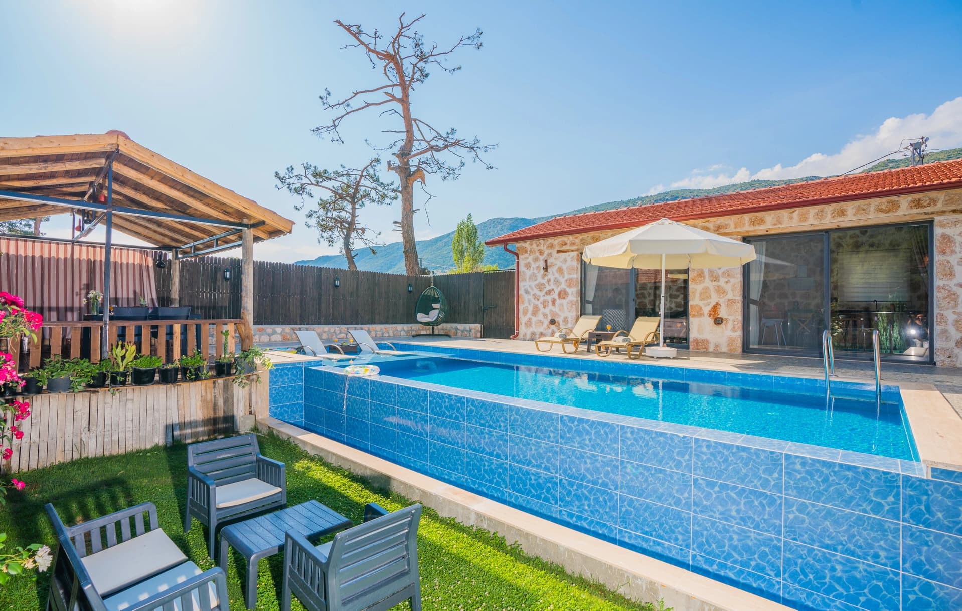 Villa Happy Çil Korunaklı Havuz 60