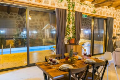 Villa Happy Çil Korunaklı Havuz 82