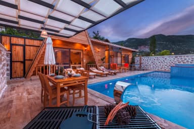 Villa Gürhan Korunaklı Havuz 57