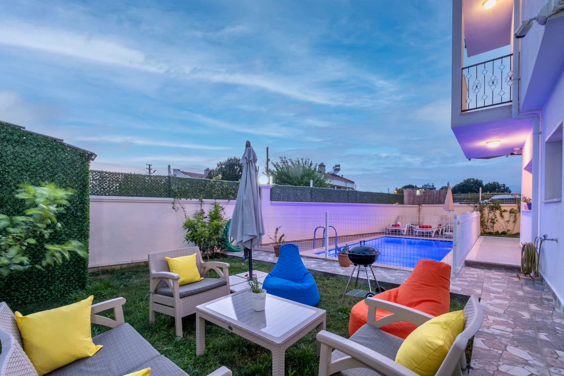 Villa Sarmaşık Korunaklı Havuz 31