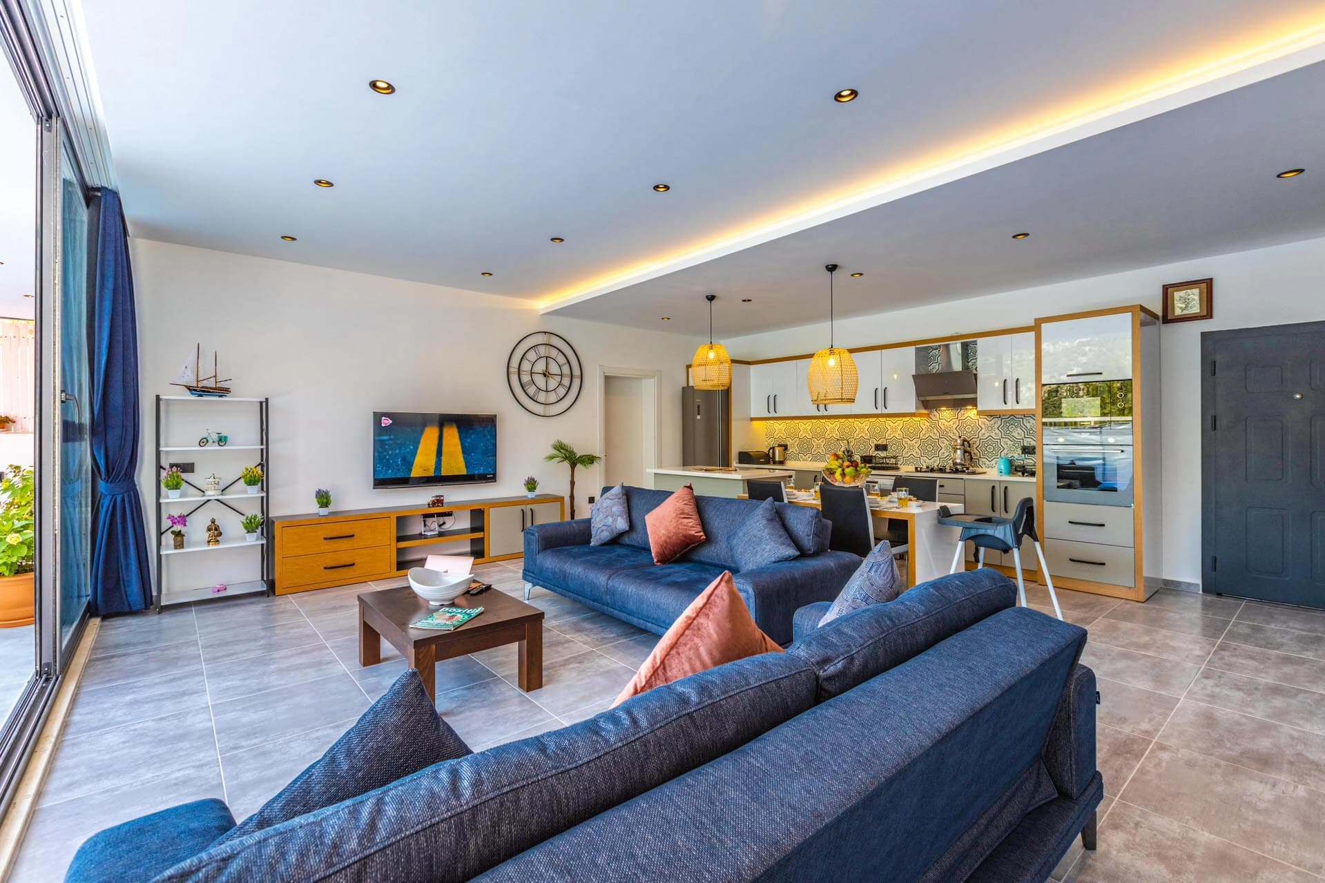 Villa Neon Korunaklı Havuz 85