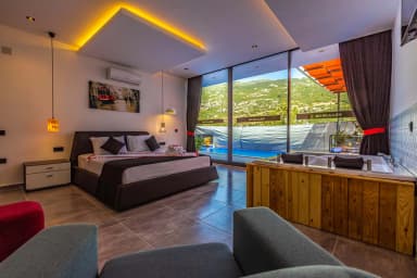 Villa Neon Korunaklı Havuz 31