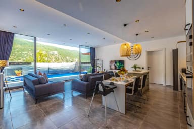 Villa Neon Korunaklı Havuz 23