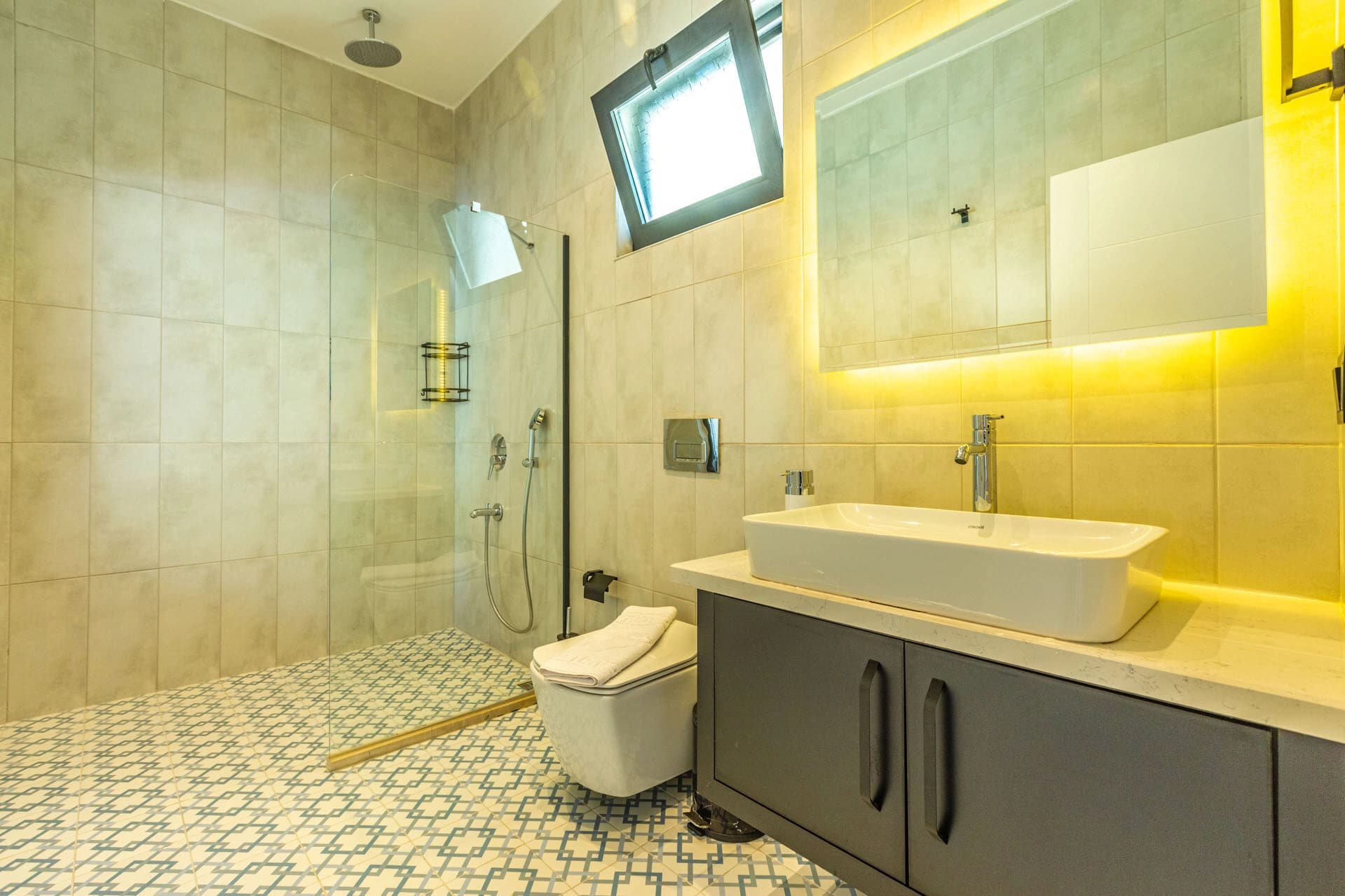 Villa Neon Korunaklı Havuz 59