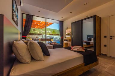 Villa Neon İslamlar 24