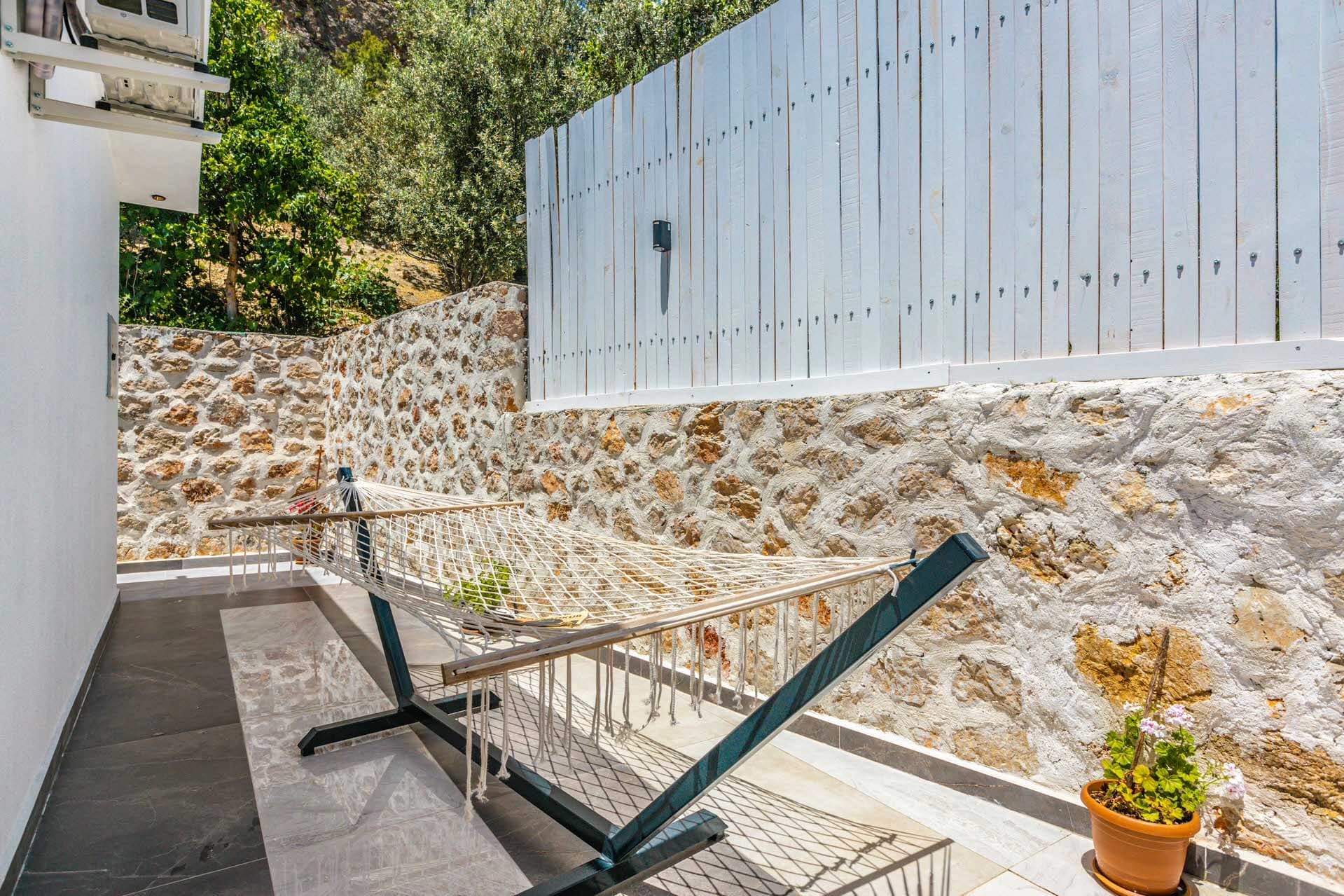 Villa Neon İslamlar 28