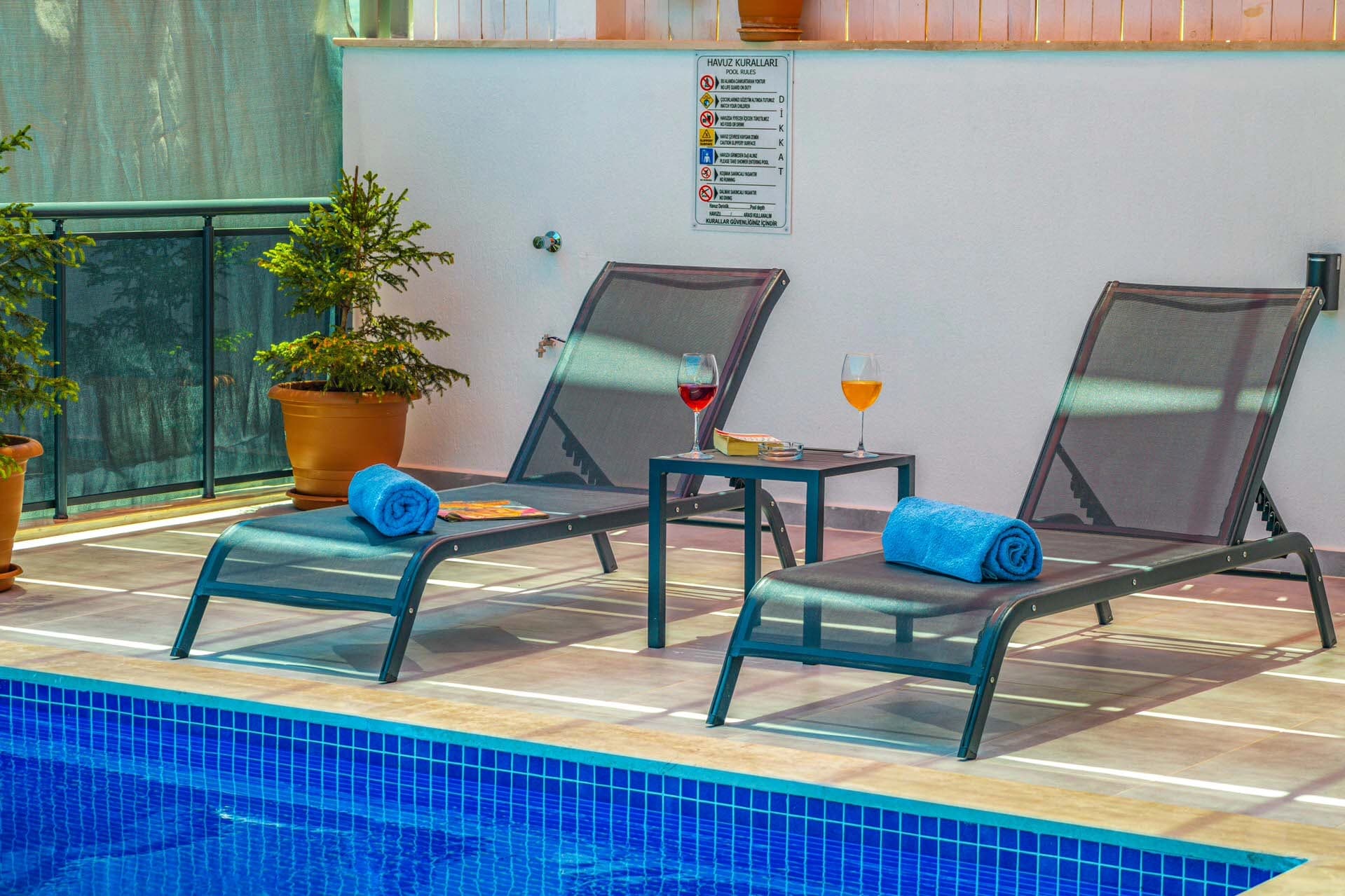 Villa Neon Korunaklı Havuz 83