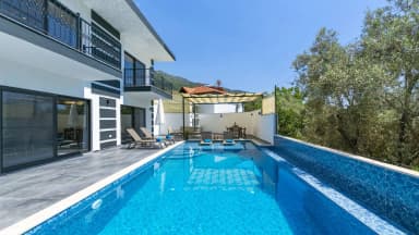 Villa Night Korunaklı Havuz 42