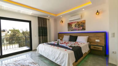 Villa Night Korunaklı Havuz 38