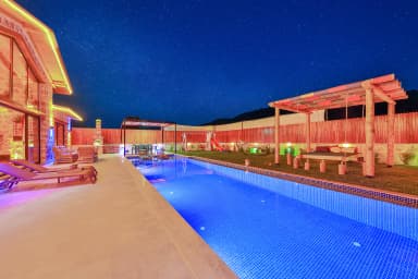 Villa Düşler Bahçesi Korunaklı Havuz 73