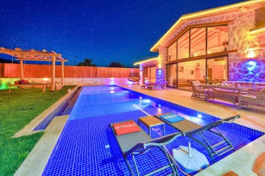 Villa Düşler Bahçesi Korunaklı Havuz 87