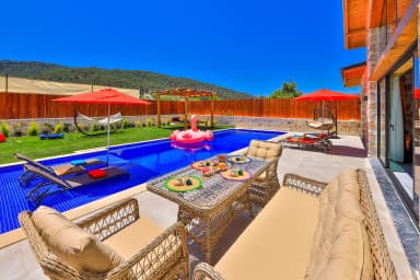 Villa Düşler Bahçesi Korunaklı Havuz 93