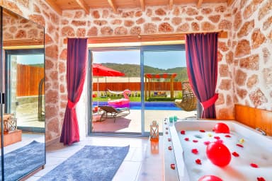 Villa Düşler Bahçesi Korunaklı Havuz 47